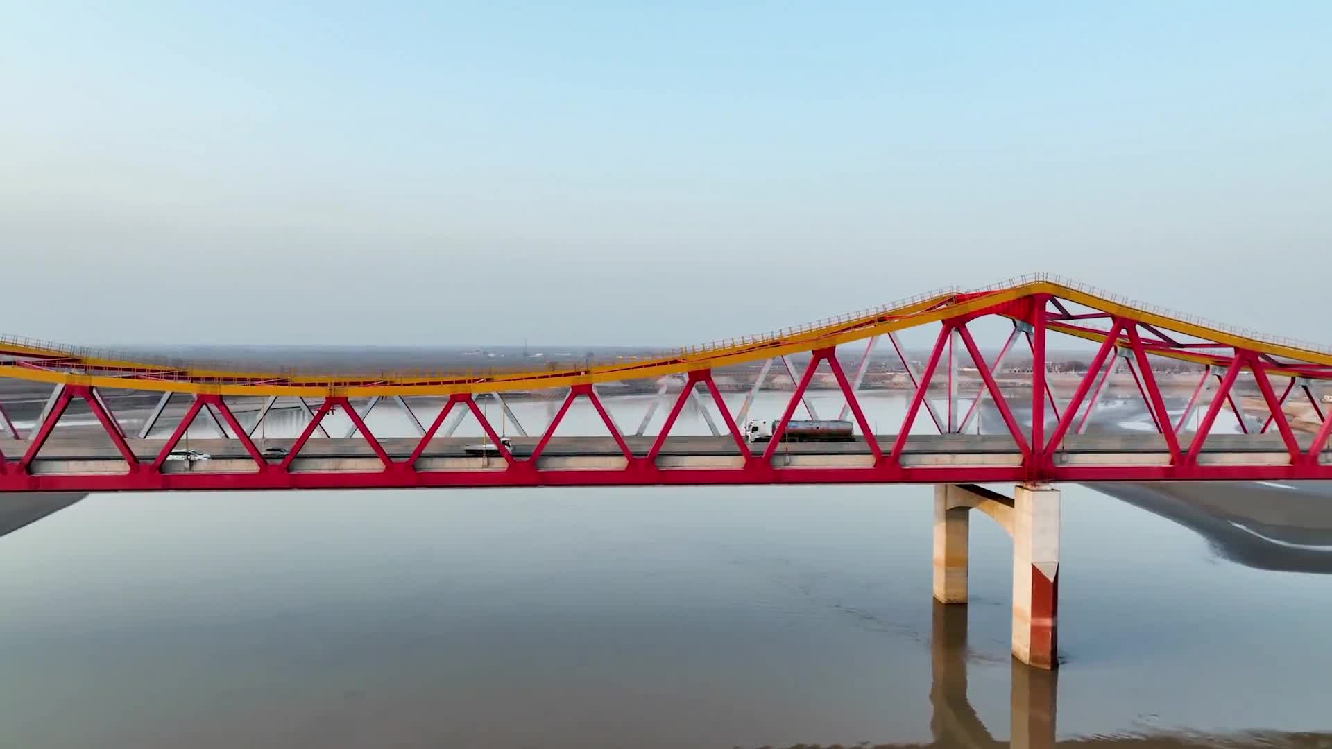 济南黄河上挂起了一道虹太美了航拍长清黄河大桥