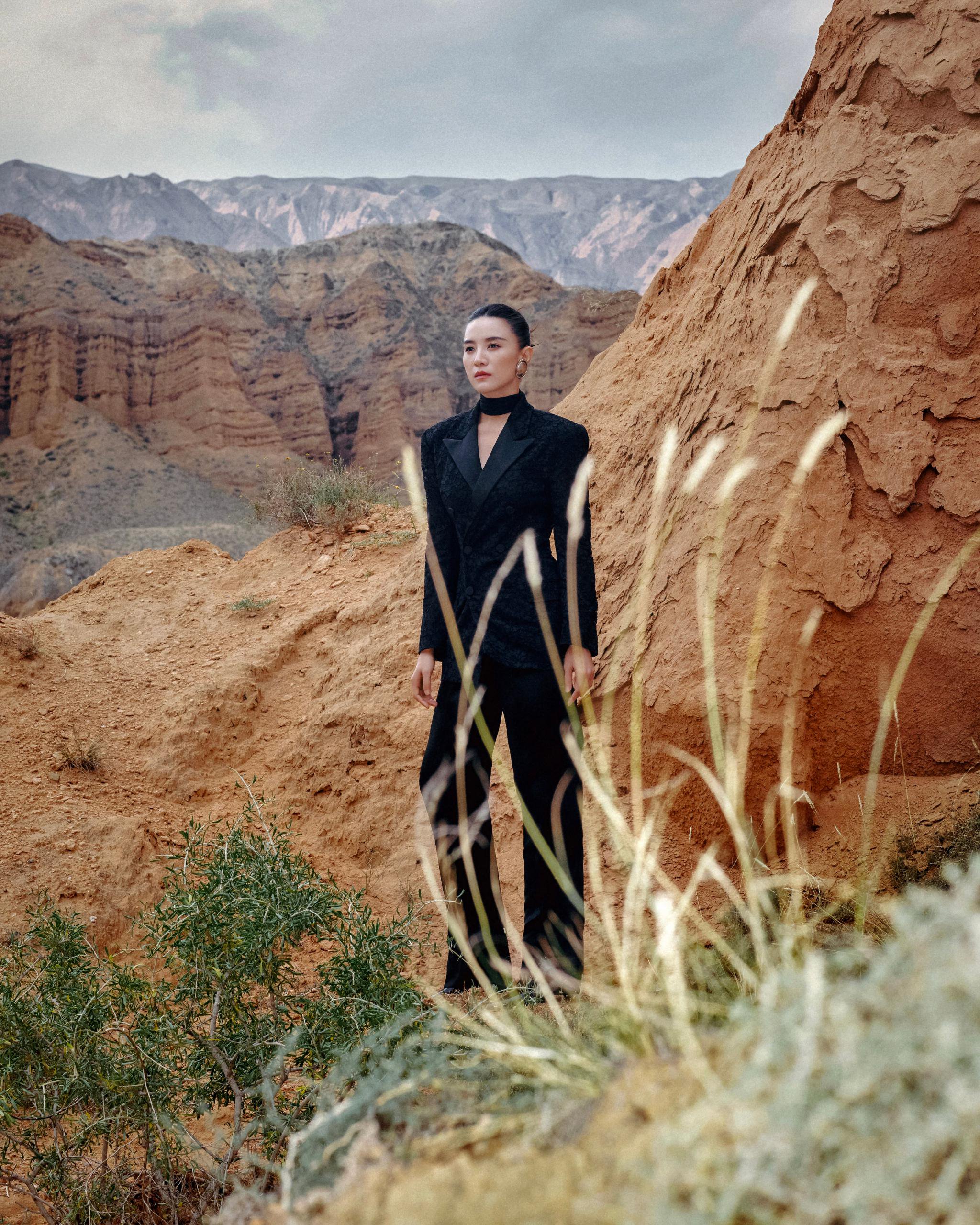 潜入夏末,扎根自然眷恋,感受山野之息92光影流动,映照电影之力