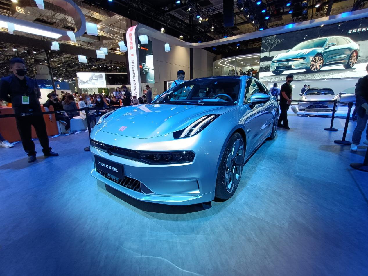 2021上海车展直击新潮玩家的宠儿极氪001亮相车展