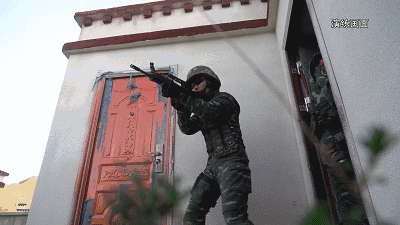 你永远可以相信“她”休闲区蓝鸢梦想 - Www.slyday.coM