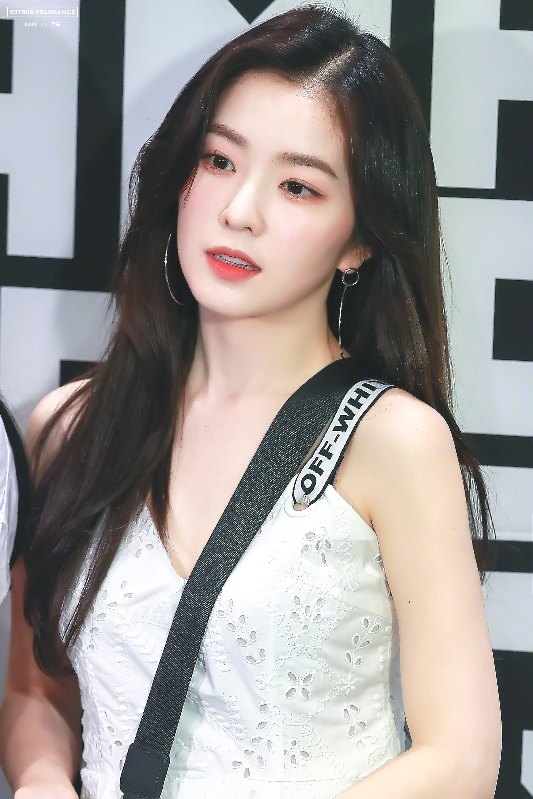 裴珠泫irene
