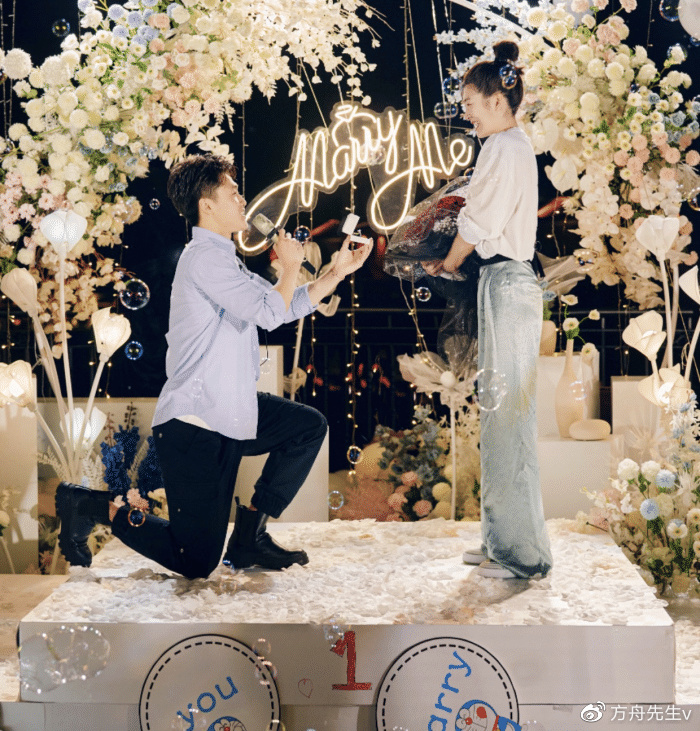 徐梦桃王心迪领证,两人穿国家队队服现身民政局,婚纱照幸福洋溢休闲区蓝鸢梦想 - Www.slyday.coM 徐梦桃王心迪领证,两人穿国家队队服现身民政局,婚纱照幸福洋溢休闲区蓝鸢梦想 - Www.slyday.coM