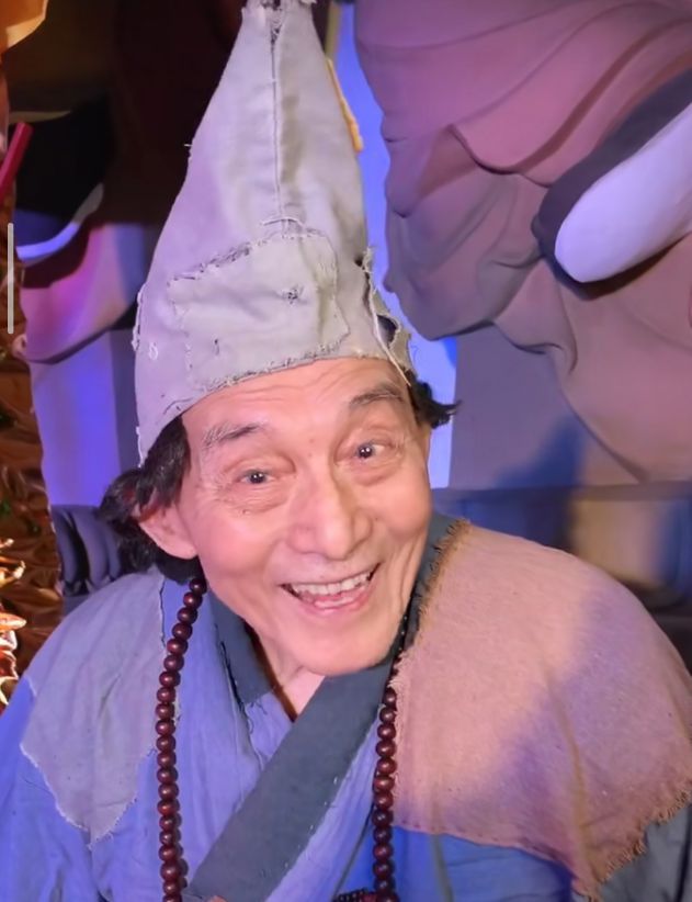 90岁“济公”游本昌分享阳康心得,喊话老人不要恐惧,精神头超好