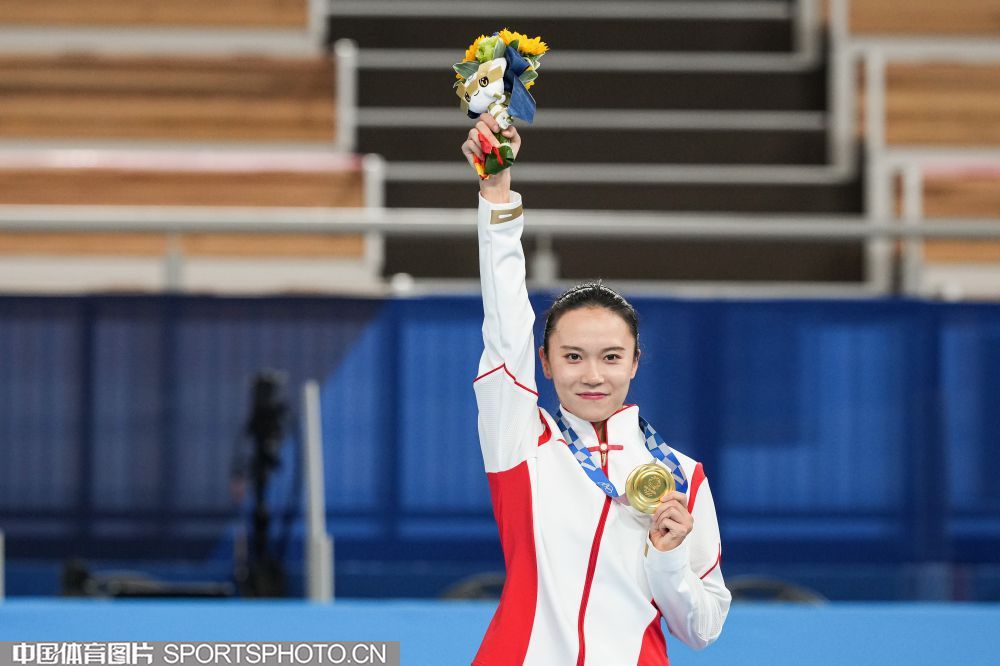 奥运夺冠是新起点朱雪莹载誉回国剑指大满贯