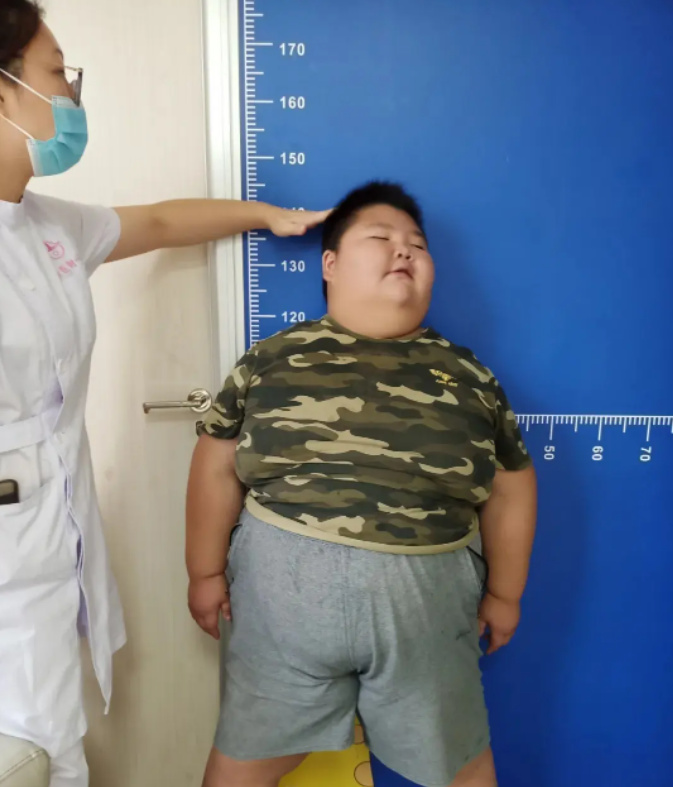 儿童"体重指数标准"出炉,肥胖影响长高,成年更易不孕不育__财经头条