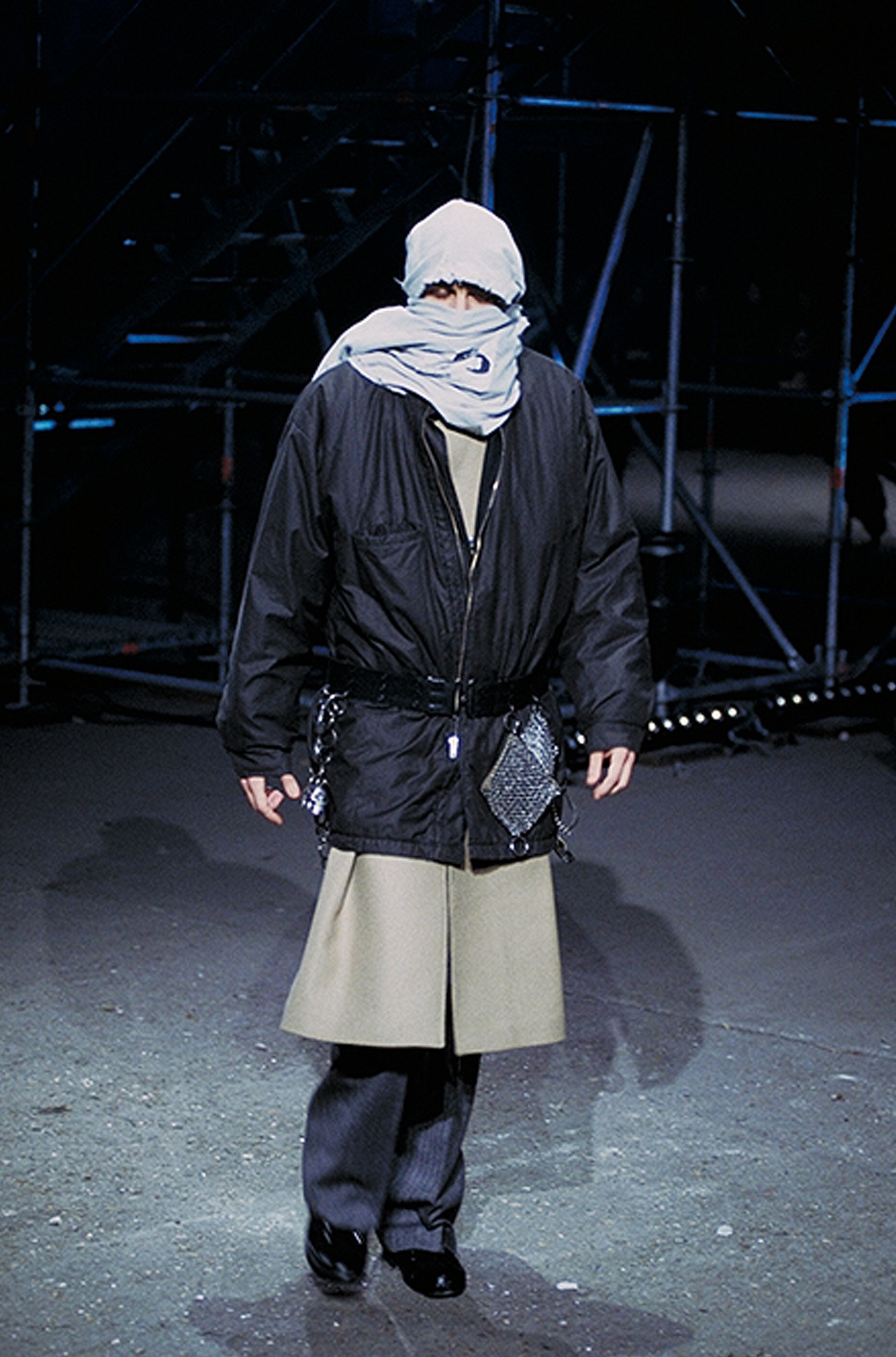 Raf Simons Fall 2001 Menswear|娱乐明星