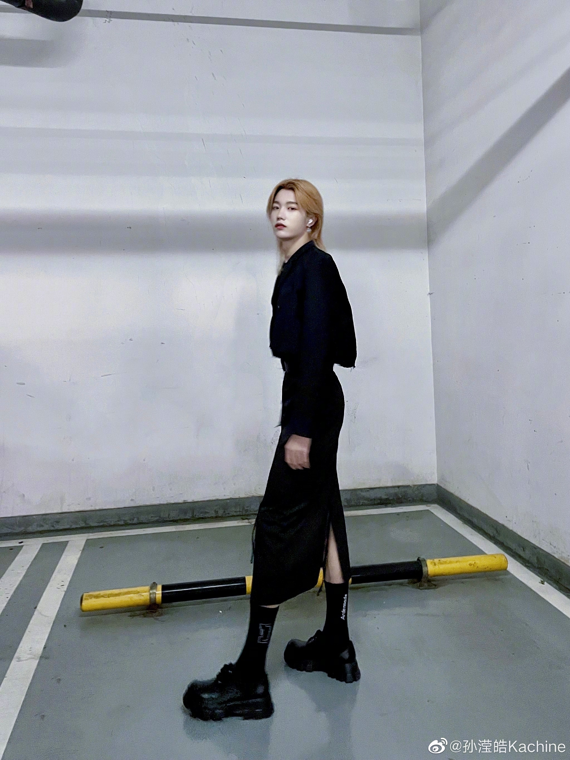 孙滢皓微博更新晒女装照片 漂亮宝贝穿女装完全没毛病啊!