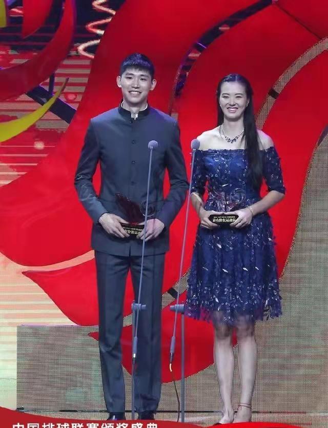 张常宁的故事：因长得漂亮被批评，女排唯一拍成人杂志的运动员休闲区蓝鸢梦想 - Www.slyday.coM