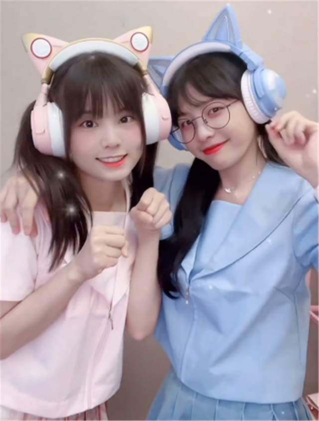 火线妹cos首秀翻车白丝拉克丝装备出错网友真煤气罐本罐