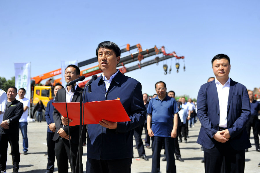 县委书记张永文汇报重大项目推进情况