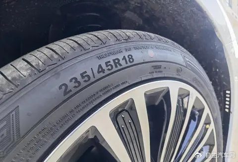 奇瑞风云A8L全面升级，能否成为混动家轿市场的新标杆？