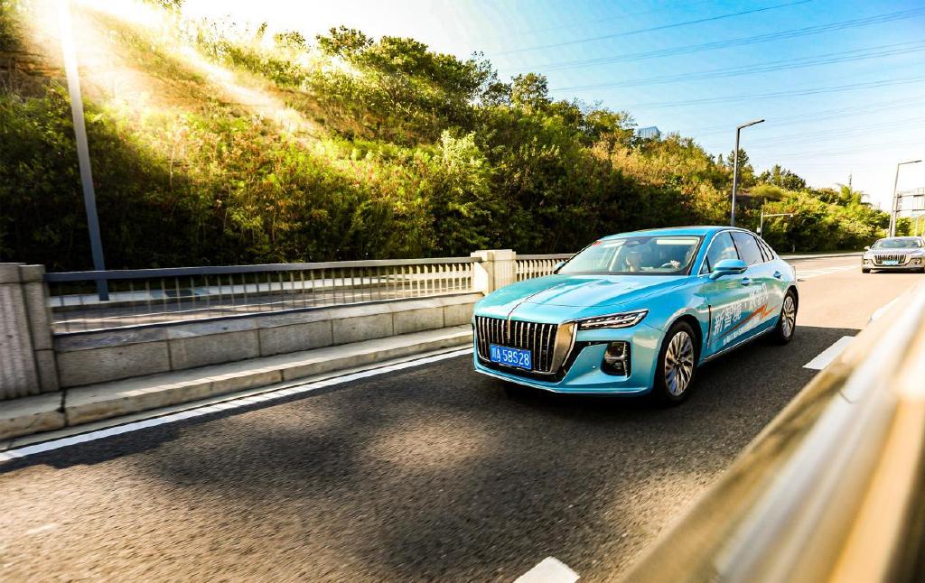 新智境跃非凡全新红旗h5城市巡回见面会成都站完美收官