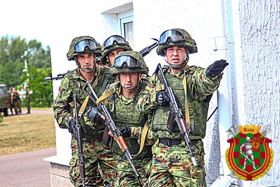 白俄罗斯纪念特种部队日以及空降兵成立90周年