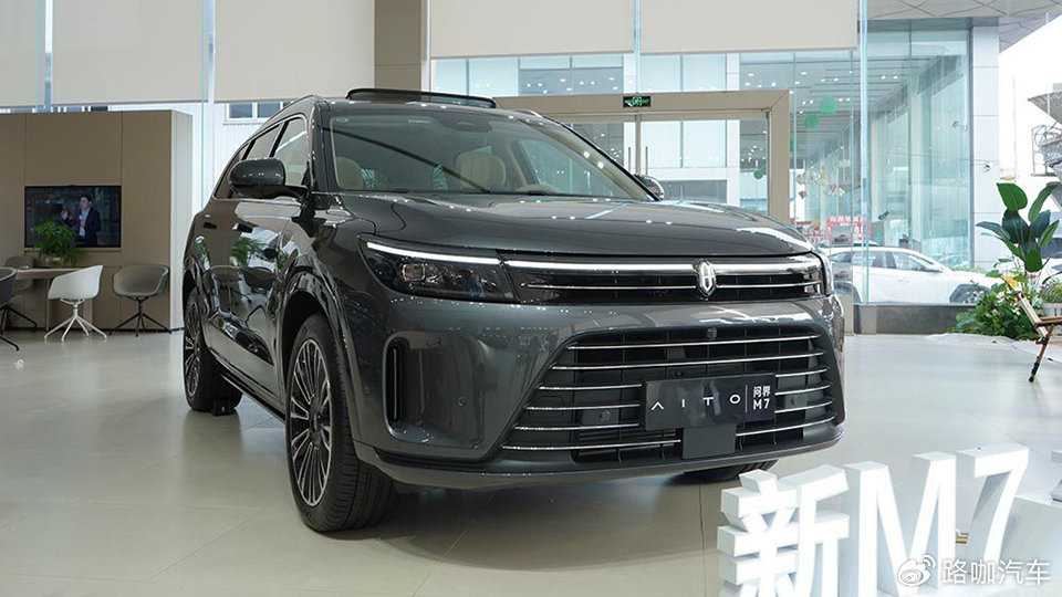 狙击问界m7,每月想卖3万台,将因理想l6没有空气悬挂?-新浪汽车