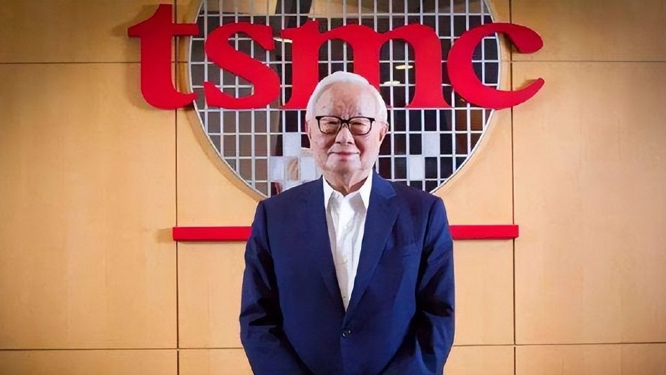 张忠谋是从内地去美国，回国创造台积电之时，为何却选择去台湾？|代工|张忠谋|台积电_新浪新闻