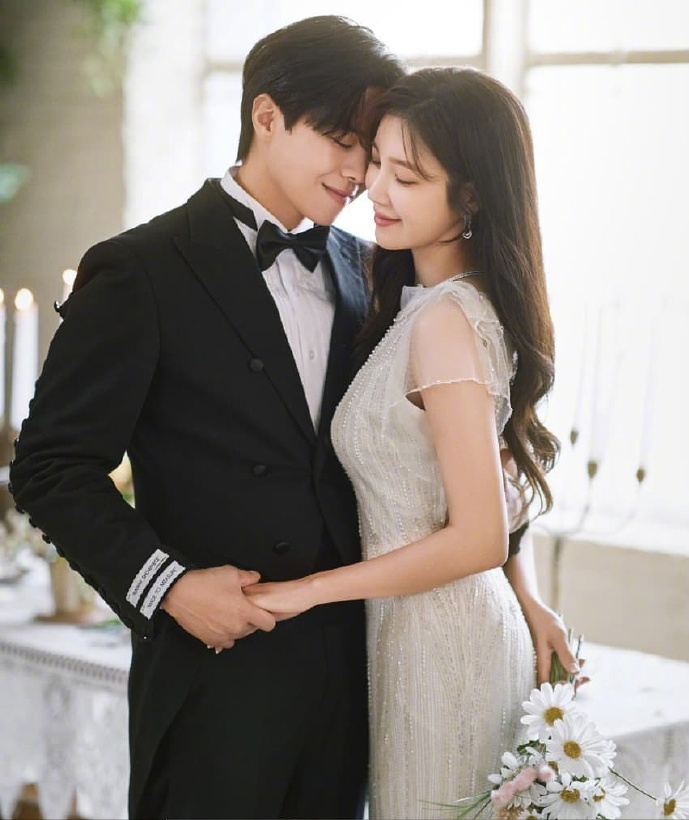 顶楼3洛根李秀莲婚礼图曝光顶楼成婚纱专业户