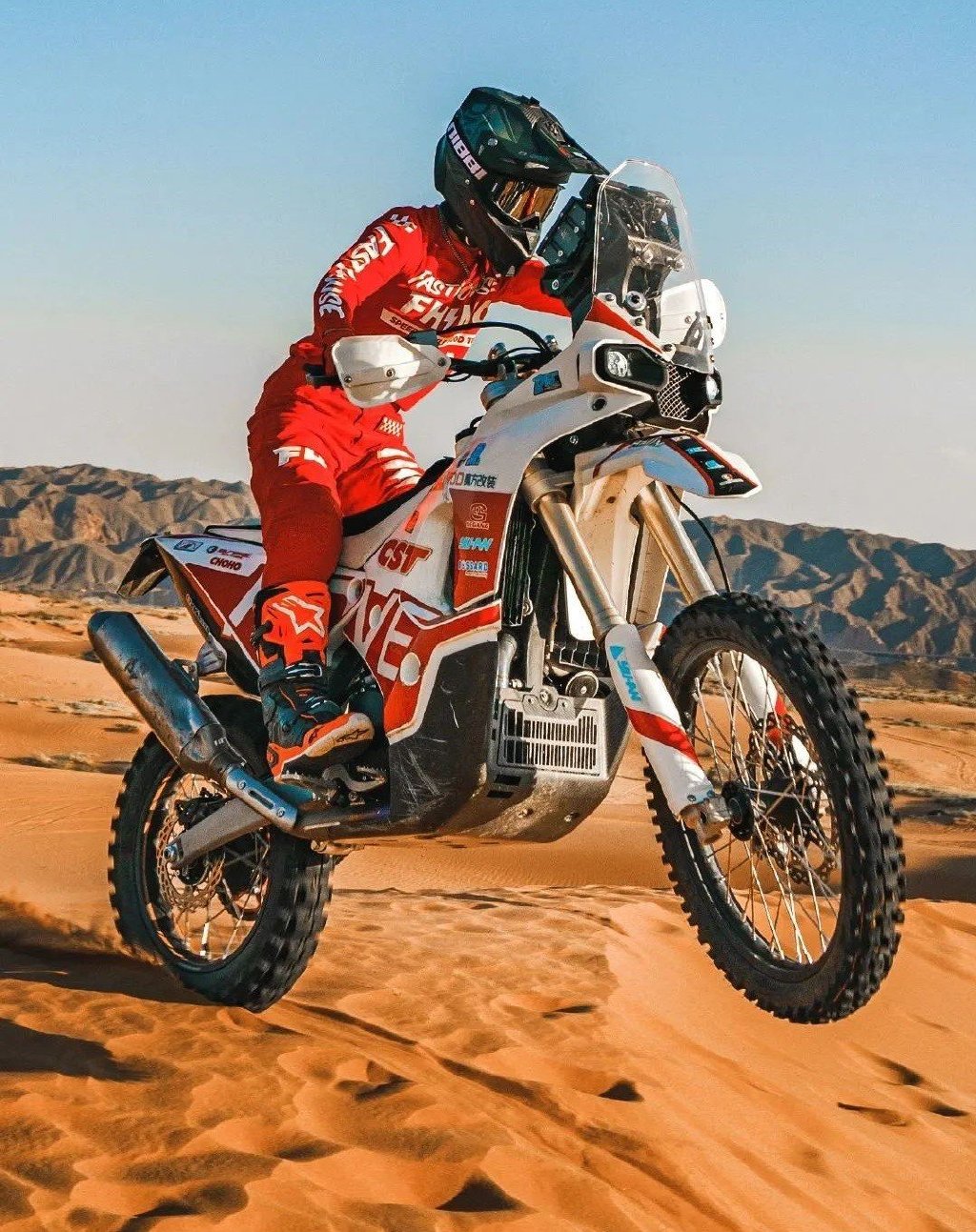 中国赛车 中国车手:2023达喀尔拉力赛凯越厂队阵容介绍|凯越|达喀尔