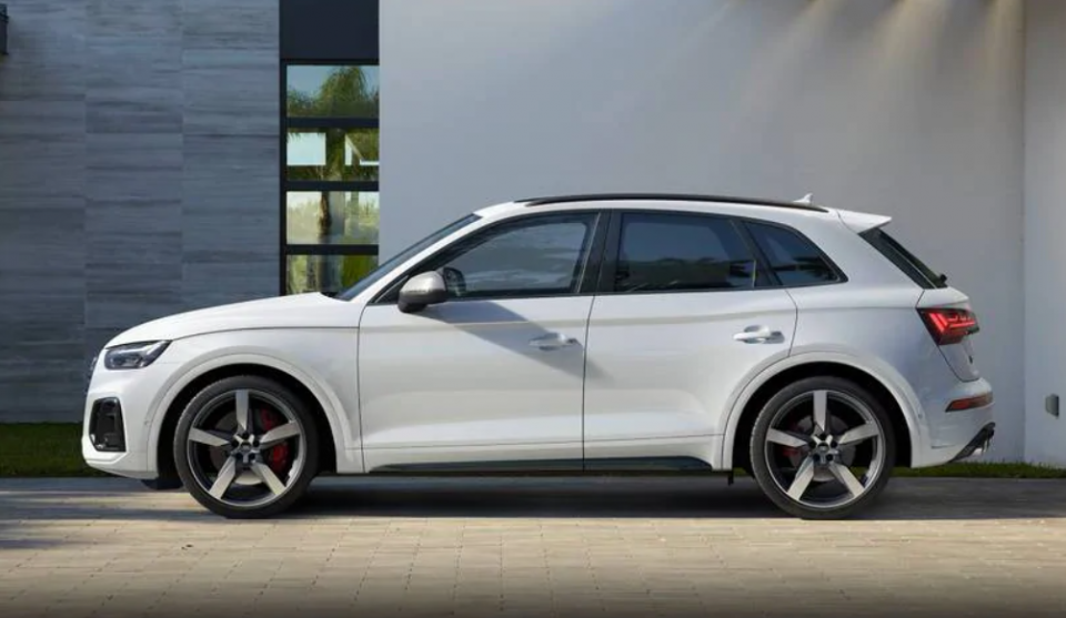 奥迪sq5回归,3.0t v6引擎仅5.1秒破百,或售63万