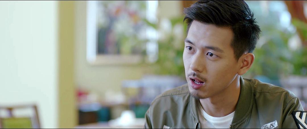 李现在网剧《法医秦明》里面饰演的刑警队长林涛