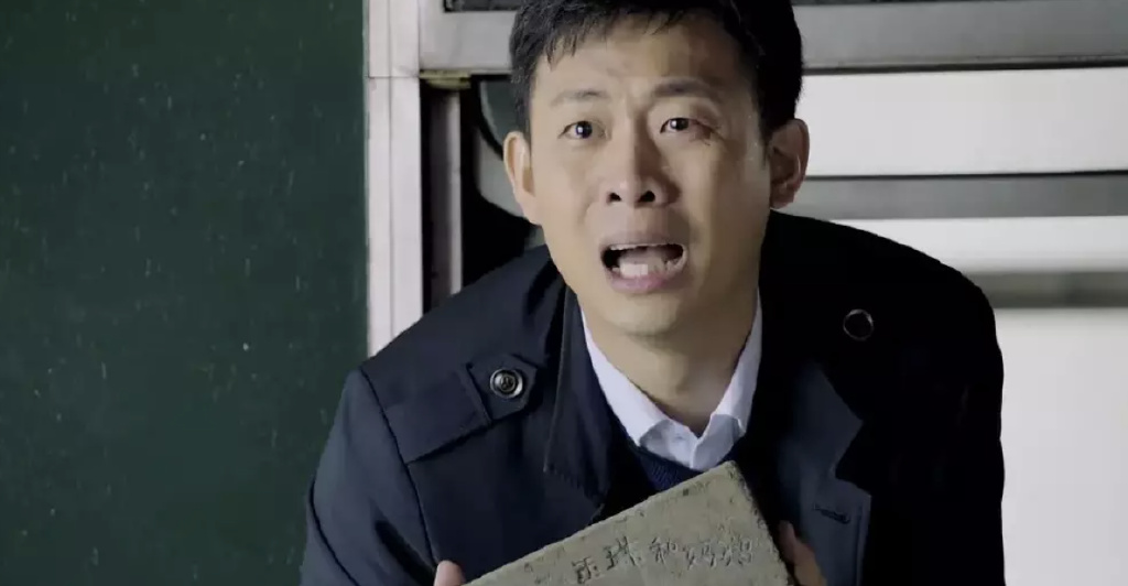 张译上热搜,捂嘴沈腾的表情包和撒娇属性被扒出!网友:演喜剧吧休闲区蓝鸢梦想 - Www.slyday.coM 张译上热搜,捂嘴沈腾的表情包和撒娇属性被扒出!网友:演喜剧吧休闲区蓝鸢梦想 - Www.slyday.coM