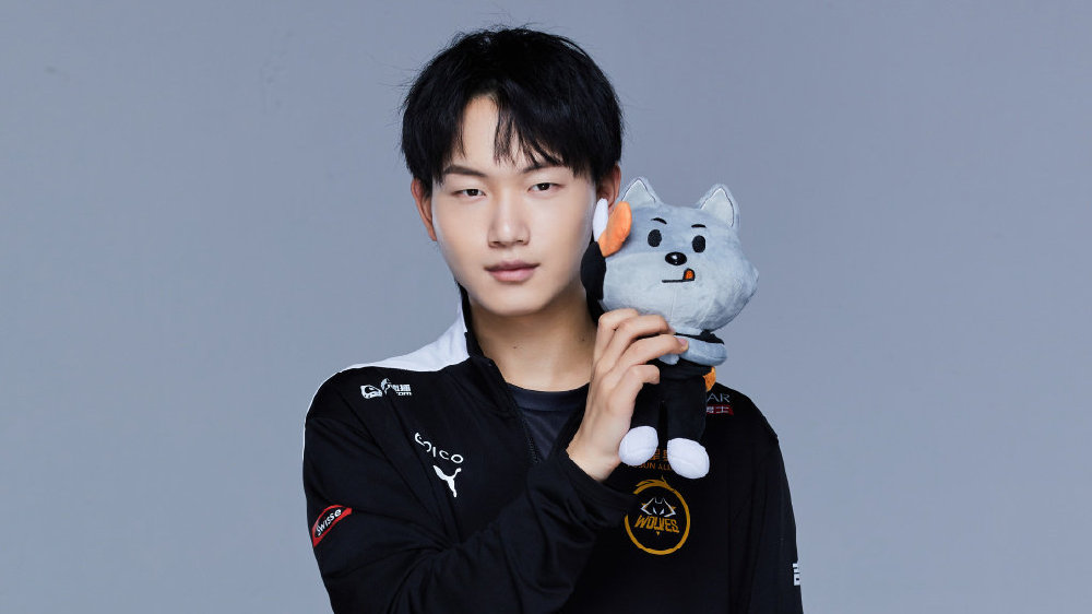 kpl战队发布定妆照,飞牛刺痛帅气,一诺有明星范儿,无畏拉胯了