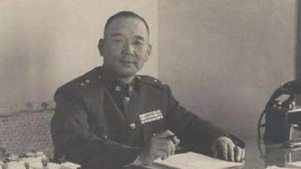 粟裕在晚年回忆录曾说道：一对一交战，我不是此人对手！|黄百韬|粟裕|淮海战役_新浪新闻