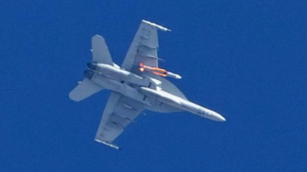 F/A-18E/F挂标准-6导弹:是作为反舰导弹使用,而非当作空空导弹|导弹|反舰导弹|舰载战斗机_新浪新闻