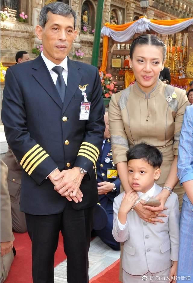 泰国18岁提帮功王子变这么帅？模特身材风度翩翩，西拉米有指望了