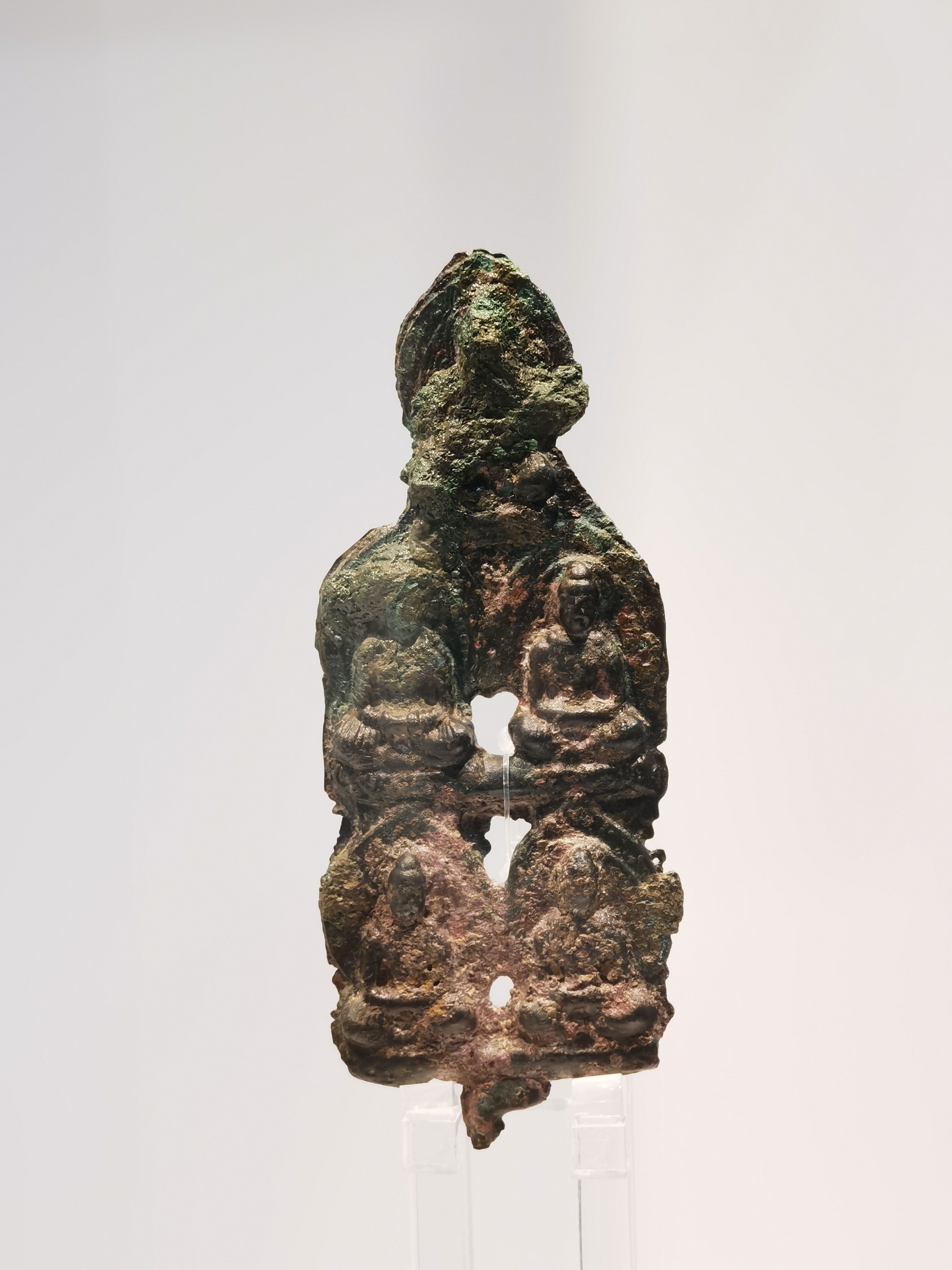 陕西成任出土汉代铜佛像,现存中国最早的金属单体佛像……_高清图集