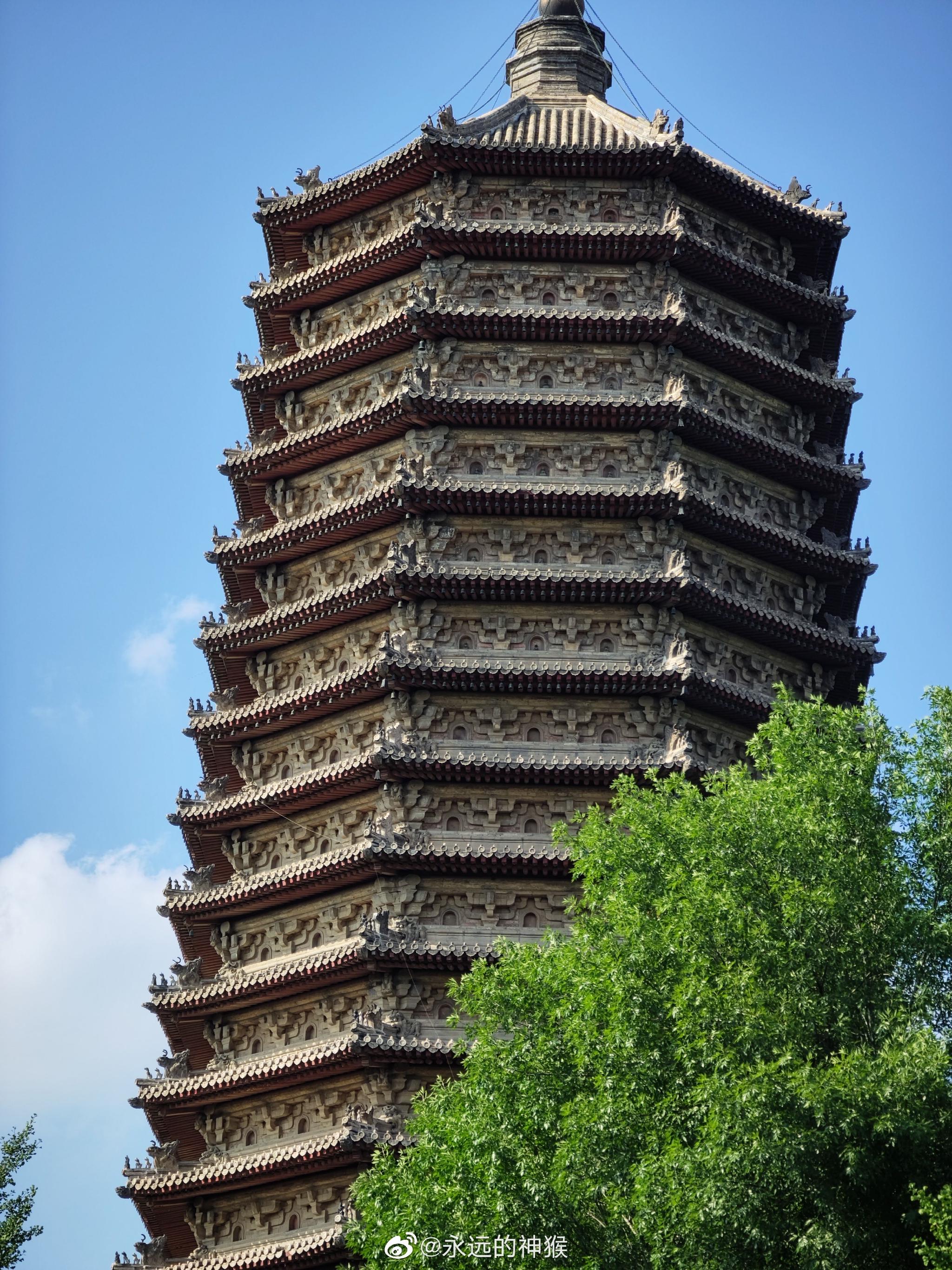 玲珑塔塔玲珑