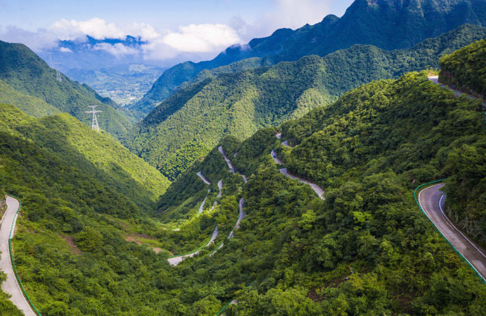 开着电车id.4 x跑皖南川藏线:不一样的电车,不一样的体验
