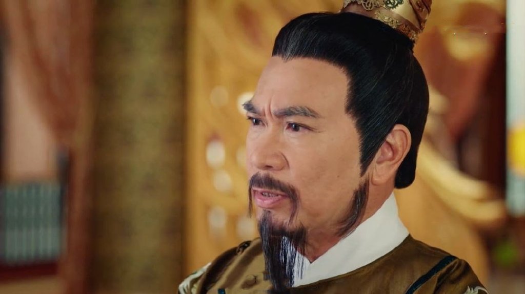 李龙基携小40岁妻子参加,70岁"花满楼"一头黑发|中