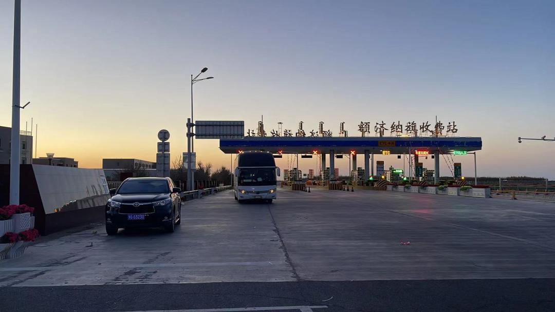 深夜驰援额济纳网友留言让人泪目