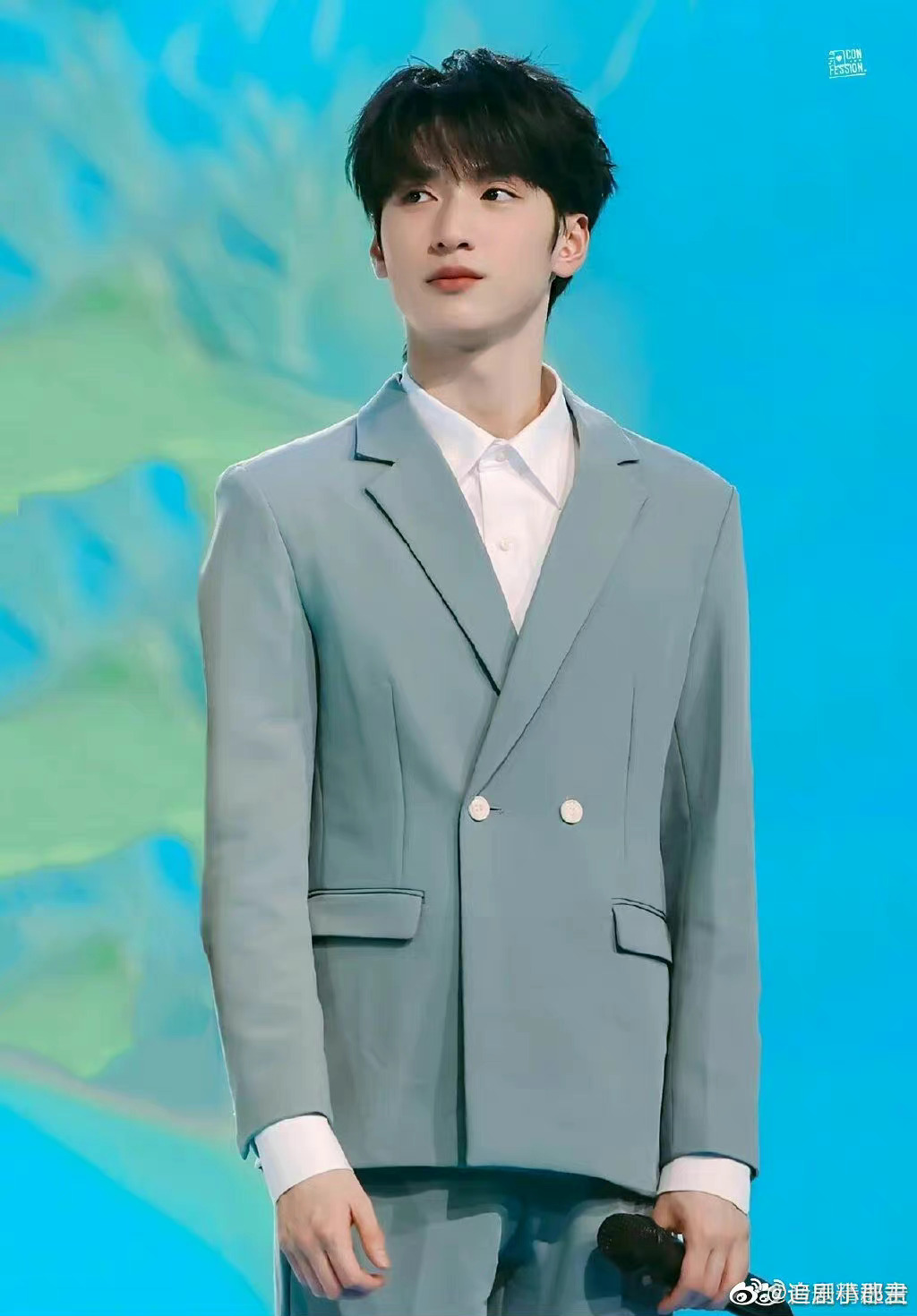 我不允许有谁能够错过严浩翔的这个百万舞台……__财经头条