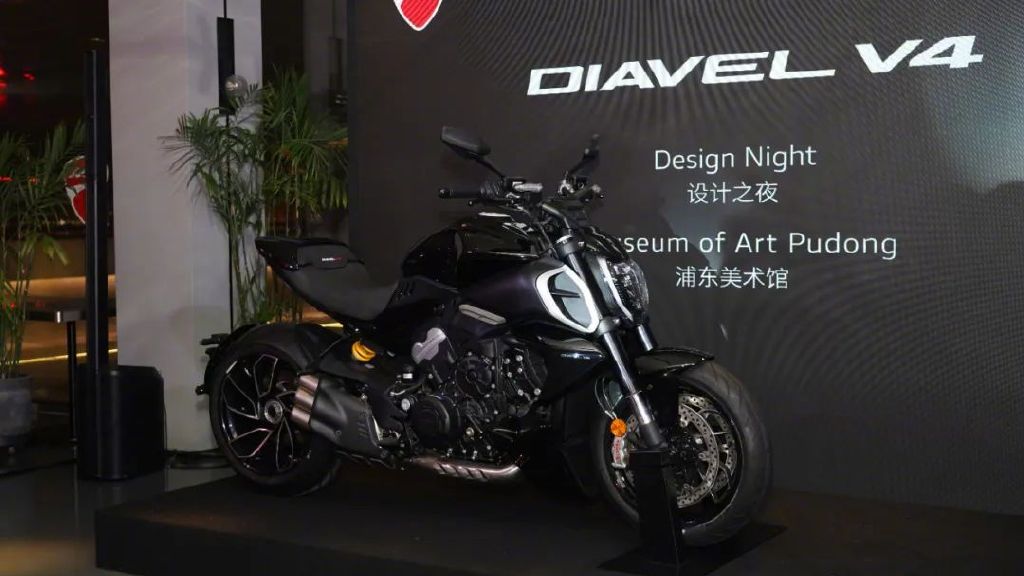 杜卡迪全新大魔鬼diavelv4售价发布