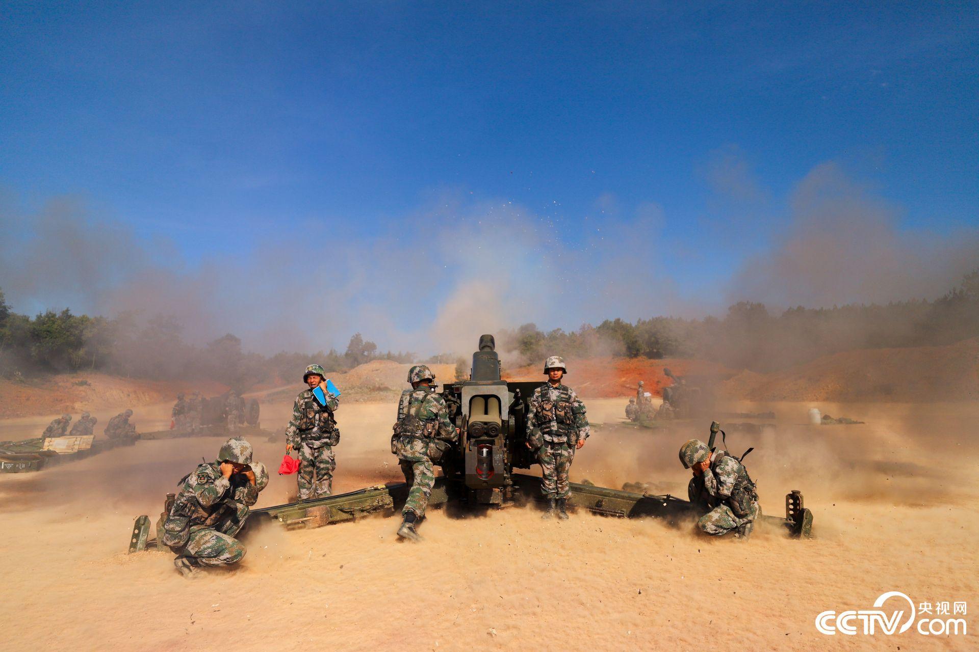 第75集团军某合成旅炮兵实弹射击提升部队协同打击能力