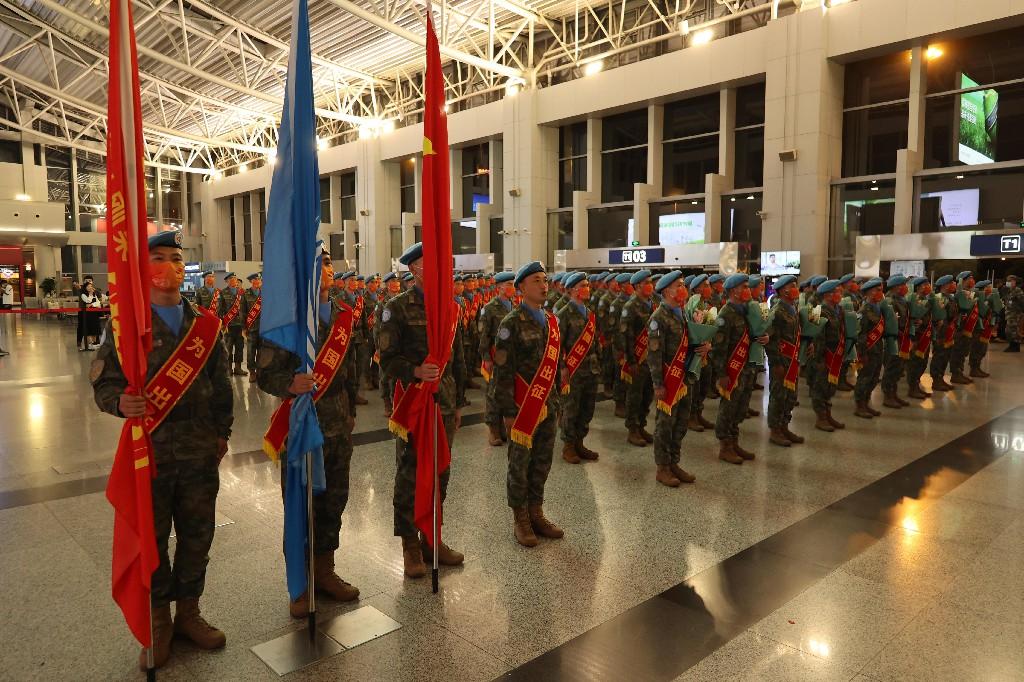 中国第25批赴刚果金维和部队第一梯队出征