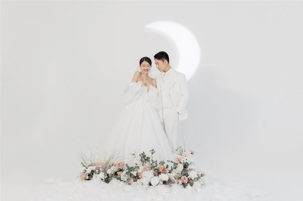 大理婚纱照哪家好?我又挖到宝了!去大理拍婚纱照找这几家就行休闲区蓝鸢梦想 - Www.slyday.coM 大理婚纱照哪家好?我又挖到宝了!去大理拍婚纱照找这几家就行休闲区蓝鸢梦想 - Www.slyday.coM