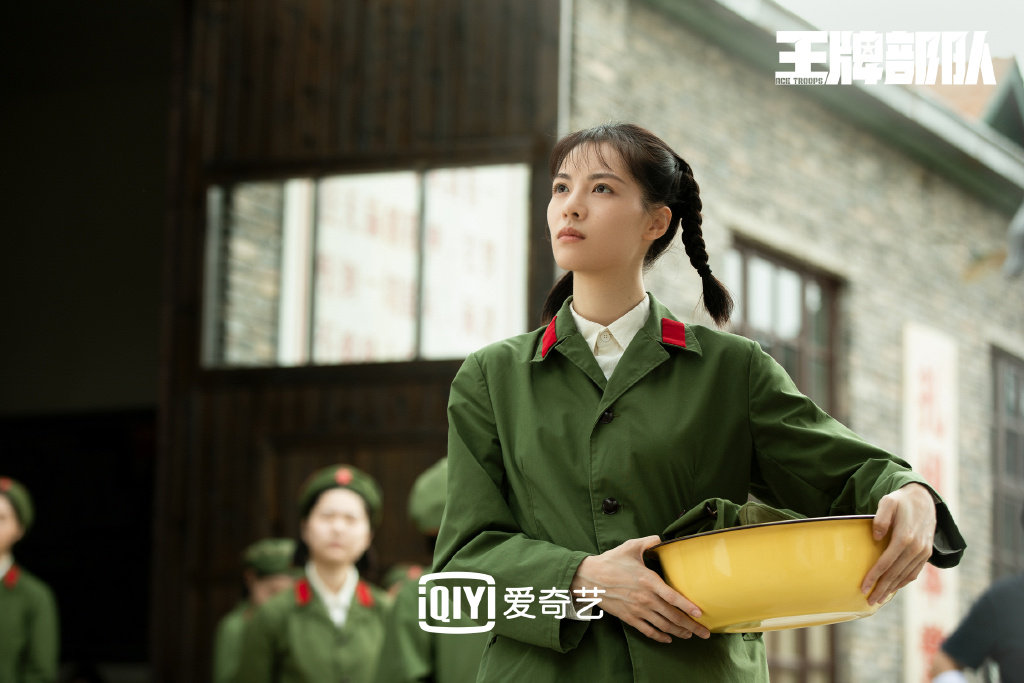 钟楚曦手写是告别王牌部队,收官快乐!_高清图集_新浪网