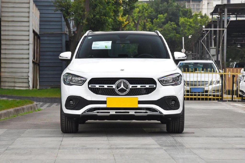 好看又亲民的奔驰suv全系自动挡油耗还低实拍奔驰gla入门版