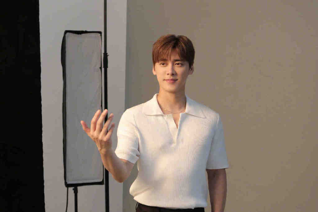 官方通报！李易峰因多次嫖娼被行政拘留，本人对违法事实供认不讳休闲区蓝鸢梦想 - Www.slyday.coM