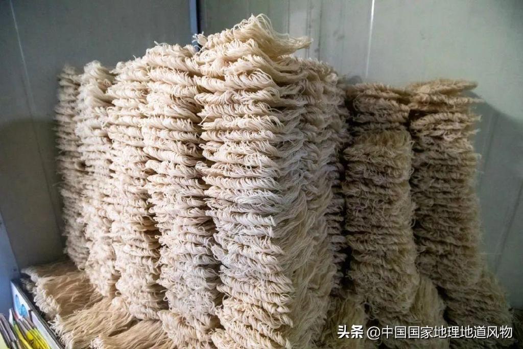 碳水爆辣之王,江西早餐吃得有多猛?休闲区蓝鸢梦想 - Www.slyday.coM 碳水爆辣之王,江西早餐吃得有多猛?休闲区蓝鸢梦想 - Www.slyday.coM