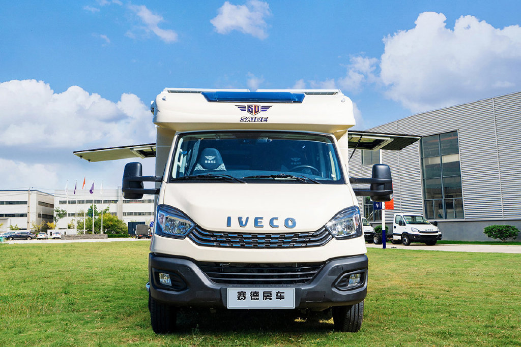 观景窗够别致!赛德猎鹰2号房车-新浪汽车