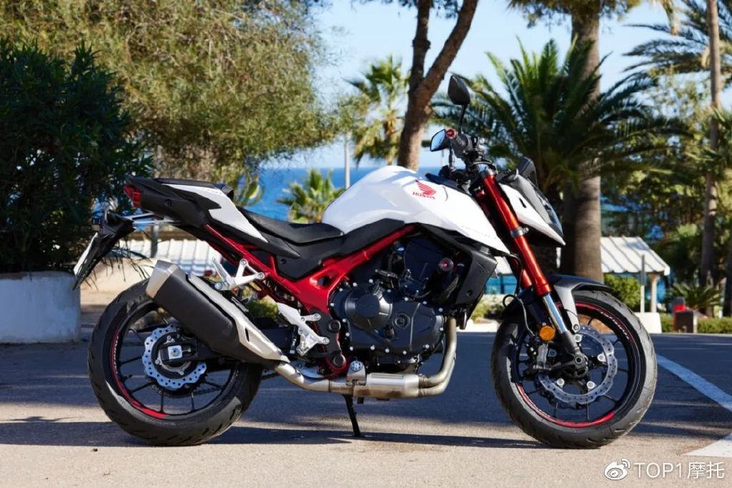 上海车展新车本田cb750系列全新双缸街车adv国内首次亮相