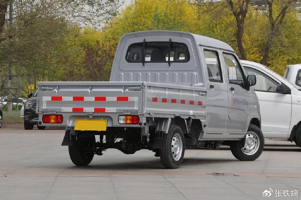 微卡车中的佼佼者仅售3万多品质可靠最大可拉750公斤