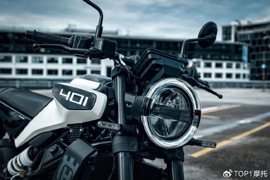 胡斯瓦纳401系列新款上市升级5寸tft仪表新增tcs双向快排