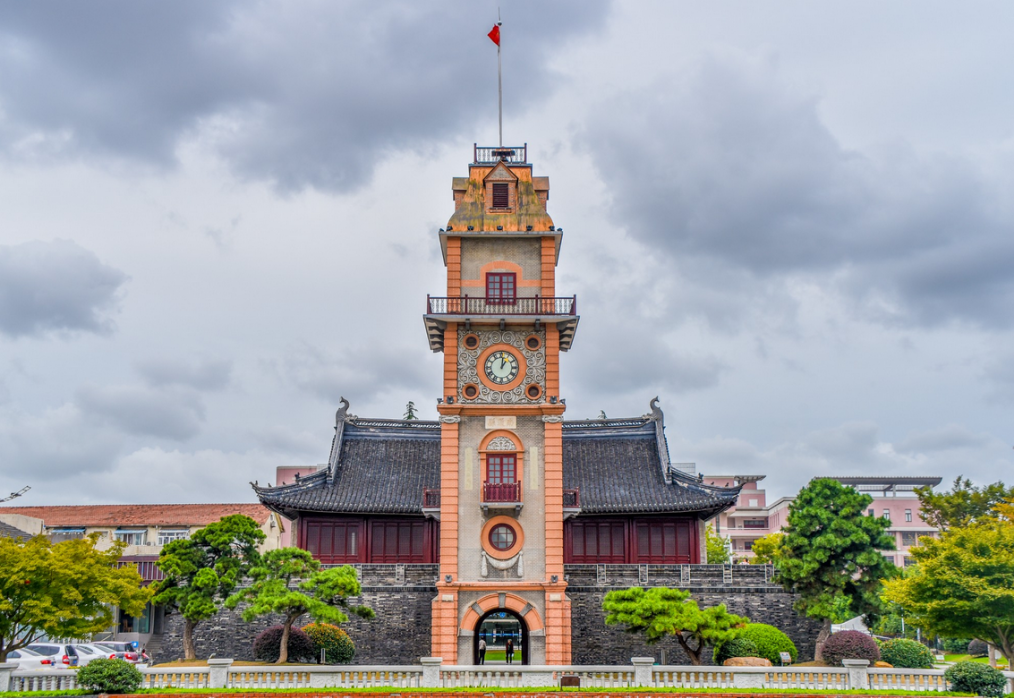 一中一西完美结合,是这座城市的形象|钟楼|谯楼|南通_新浪新闻