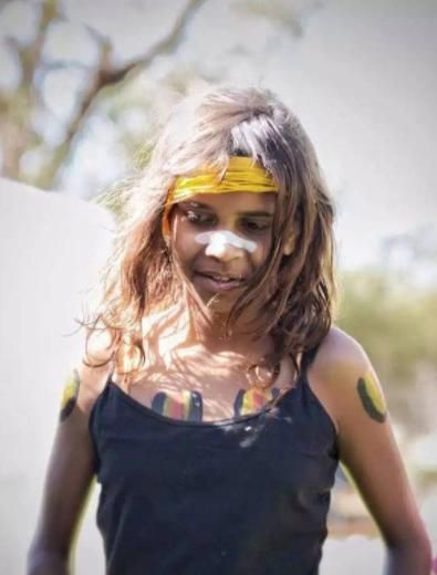 送虫子来追求女孩子,虫子越大越代表喜欢|埃尔斯|虫子|阿南_新浪新闻