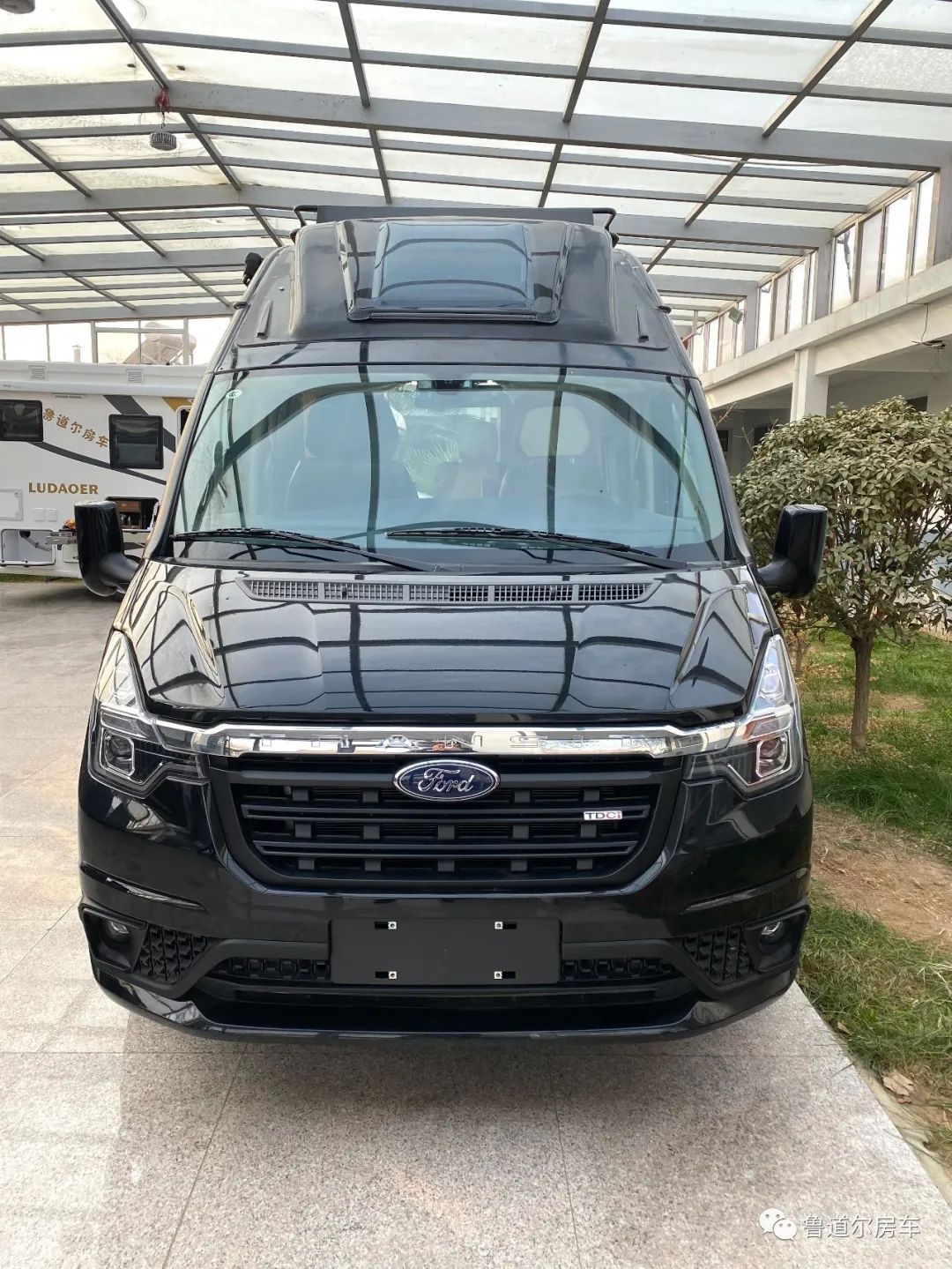 32郑州房车展鲁道尔房车t590横床版一车多用不必闲置