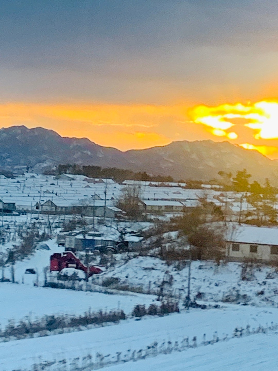 胶东半岛喜迎今冬第一场雪,雪后晚霞唯美……_高清图集_新浪网